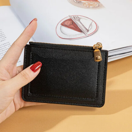 Monedero tarjetero de cuerina Negro