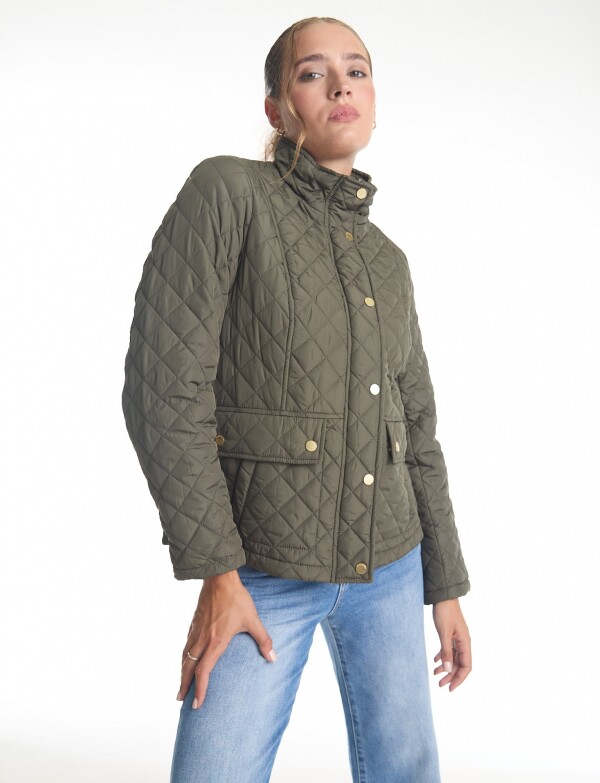 Campera Capitoneada & Trabas De Ajuste OLIVA