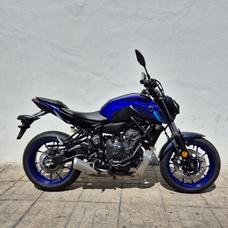 Yamaha MT07 Azul