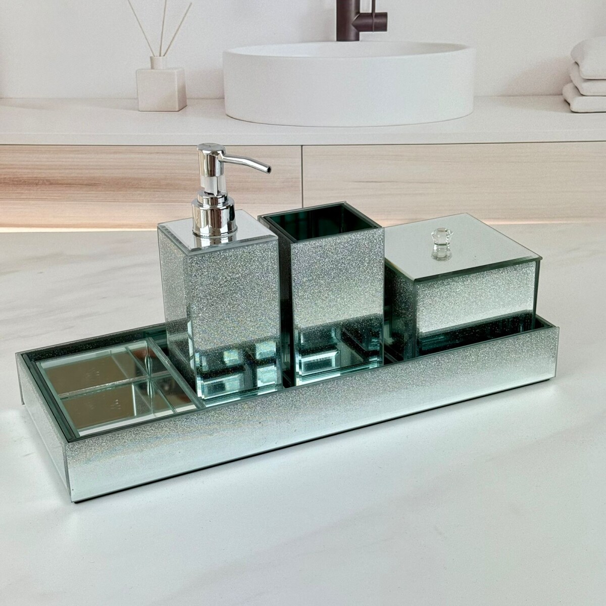 Set Accesorios Baño Espejado 5 Piezas Largo 35cm x Ancho 14cm x Alto 20cm 