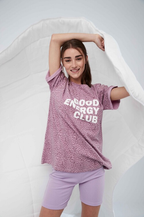 Remera Akis Lila