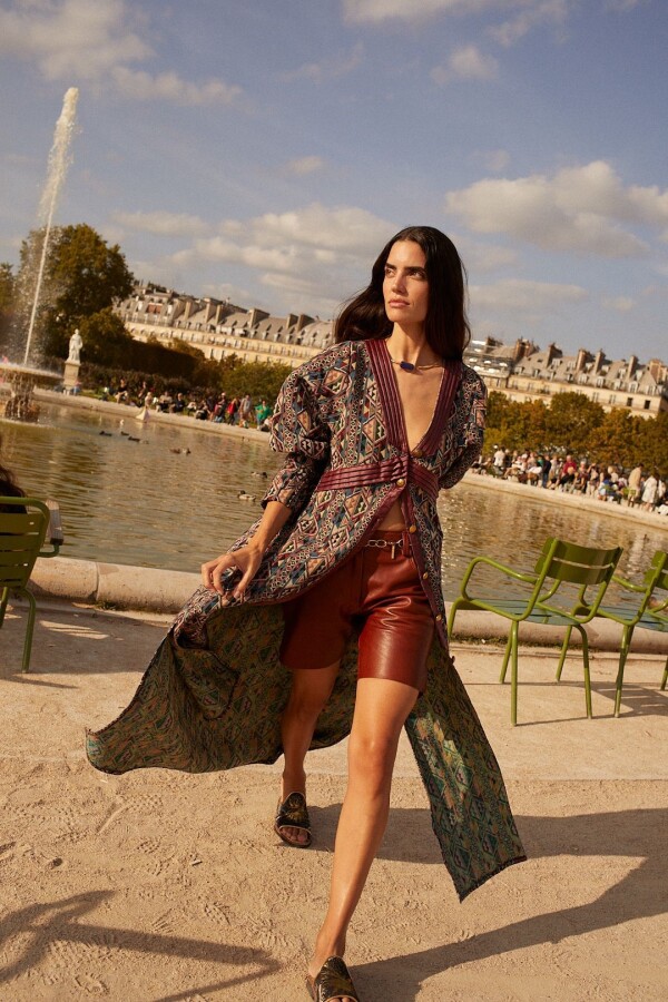 Coat Dress Estampado Base Bordeaux
