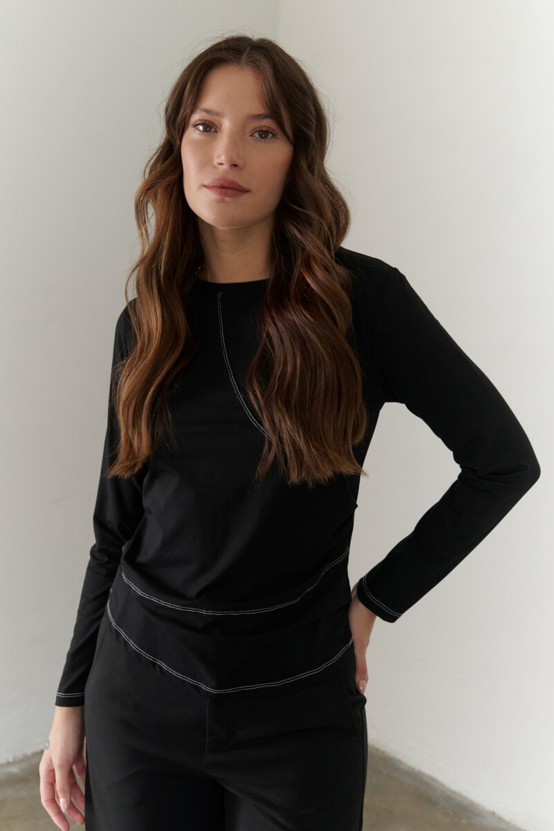REMERA MERIDIANO - NEGRO 