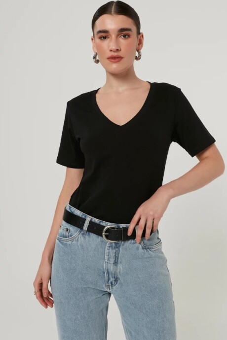 Remera Moni Negro