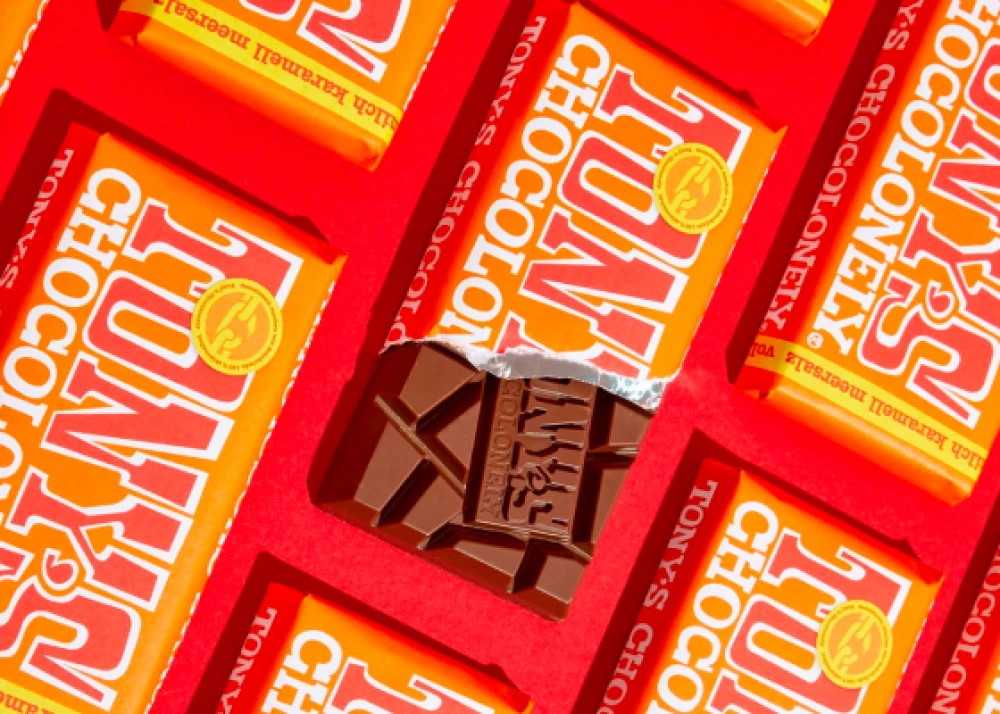 Tony's Chocolonely leche, caramelo y sal de mar