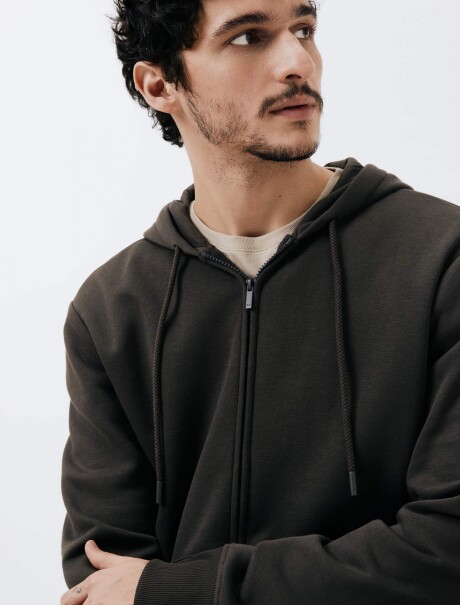 CHAQUETA BÁSICA REGULAR EN SUDADERA CON FORRO POLAR VERDE