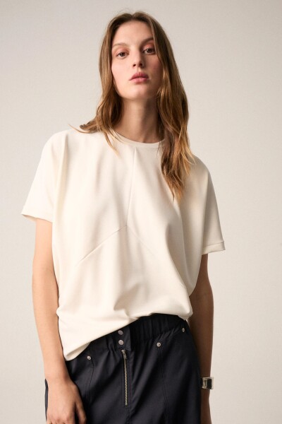 REMERA MUR Crudo