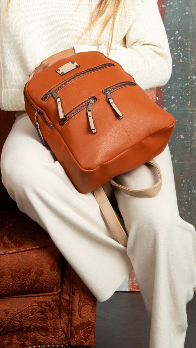 MOCHILA MEMPHIS - CARAMELO 