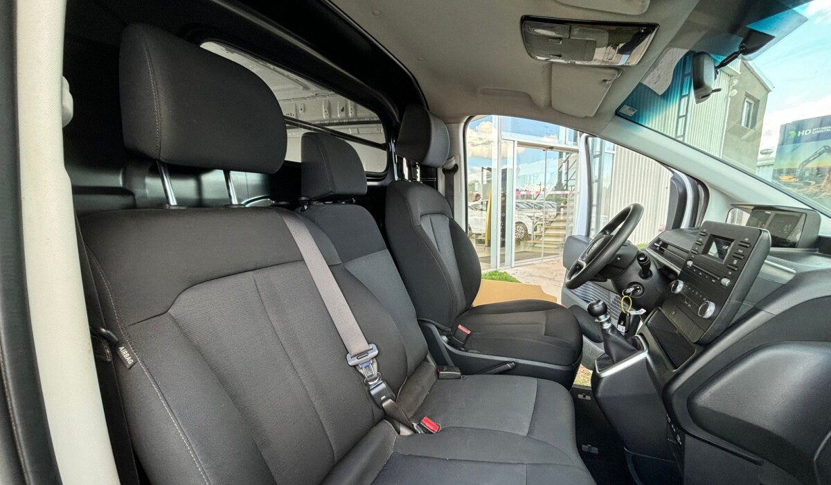 Hyundai H1 Staria Furgon 2.2 Diesel - 2022 Hyundai H1 Staria Furgon 2.2 Diesel - 2022