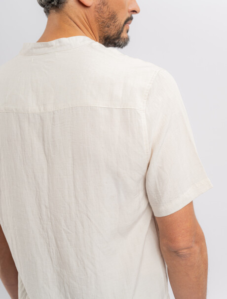 Camisa m/c cuello mao blanco