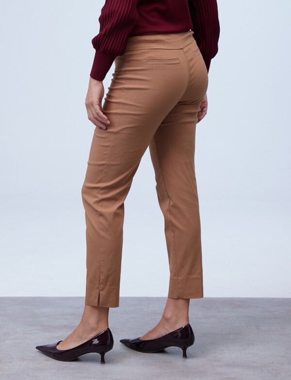 Pantalon Pull On BEIGE OSCURO