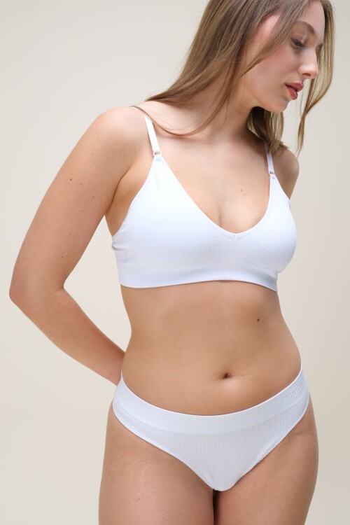 Colaless Aurelia Blanco