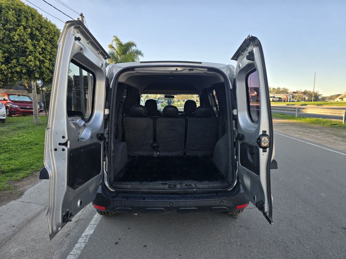 Renault Kangoo 2020 EXCELENTE ESTADO! | Permuta / Financia Renault Kangoo 2020 EXCELENTE ESTADO! | Permuta / Financia