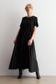 Vestido oversized combinado negro
