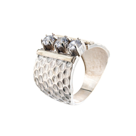 Anillo de plata 925 con circonias y double en oro 18 ktes. Anillo de plata 925 con circonias y double en oro 18 ktes.