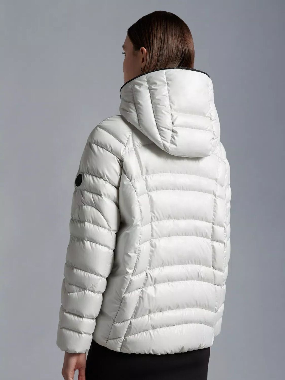 Moncler -Campera de poliéster reciclado con capucha integrada, Narlay Gris