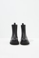Bota con elástico negro