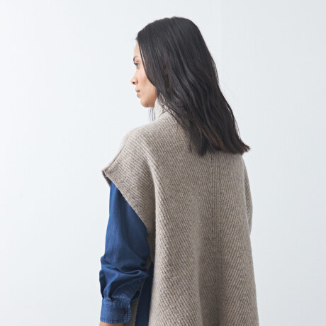 PONCHO GYROS Beige Oscuro