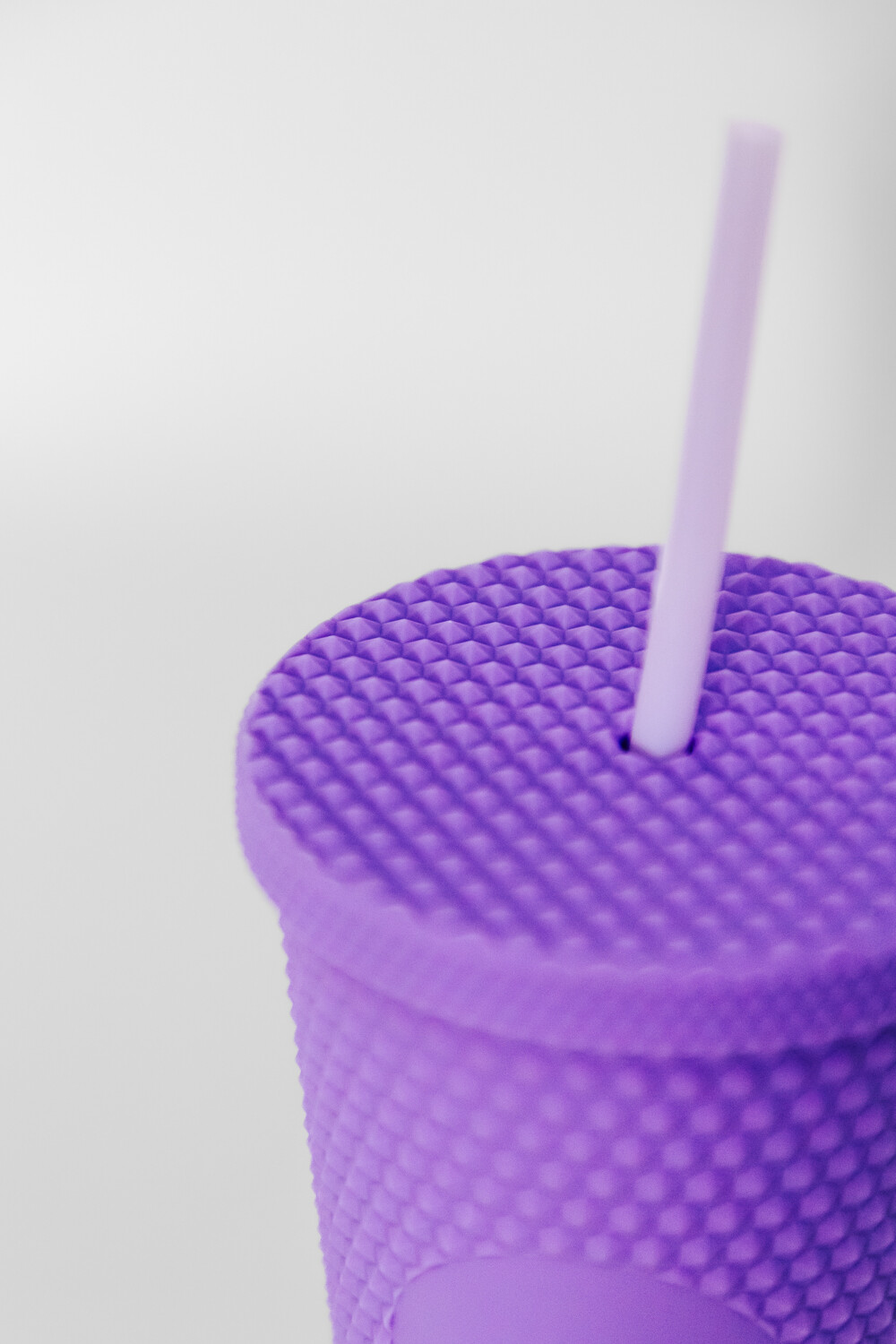 Vaso Con Tapa + Sorbito Beverly Violeta