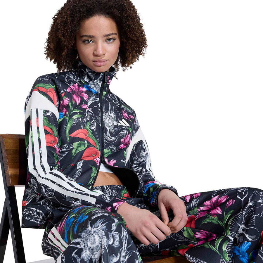 Campera de Mujer Adidas Farm Tiro Negro - Multicolor