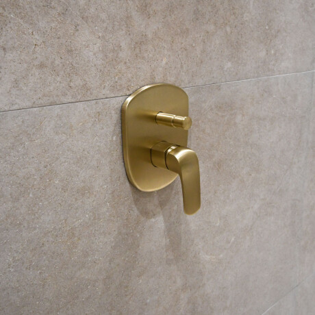 Griferia De Ducha De Empotrar Monocomando Brushed Gold Fv. Complementar Con Fv-Base-Universal GAMAS DE AMARILLO