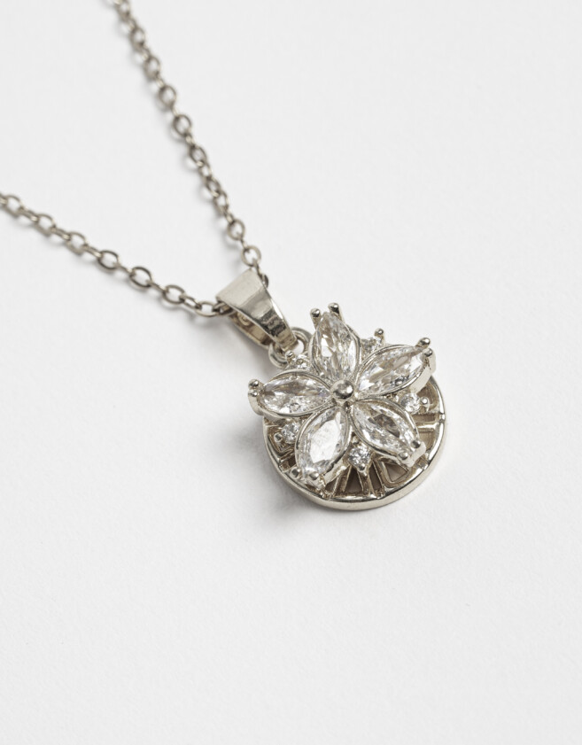 Cadena Corta con Dije Premium Gold Collar De Acero Inoxidable - Plateado