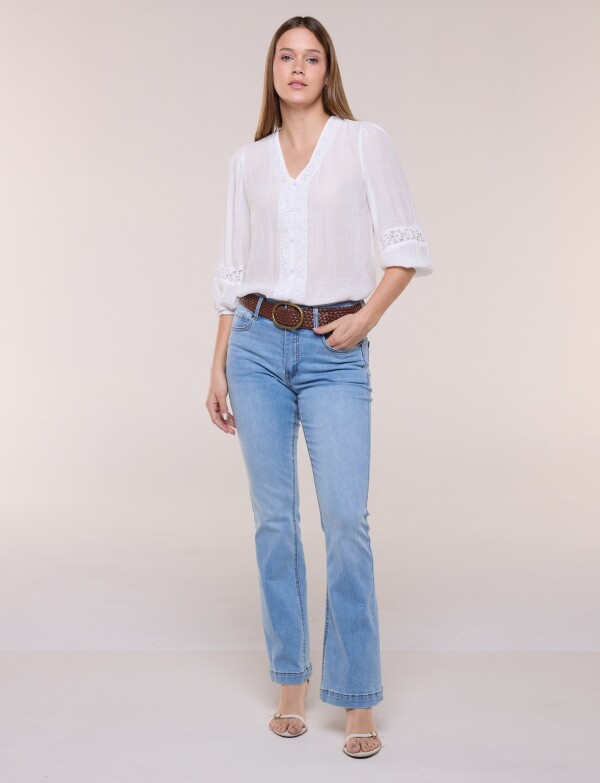 Jean Bootcut Con Cinto JEAN CLARO