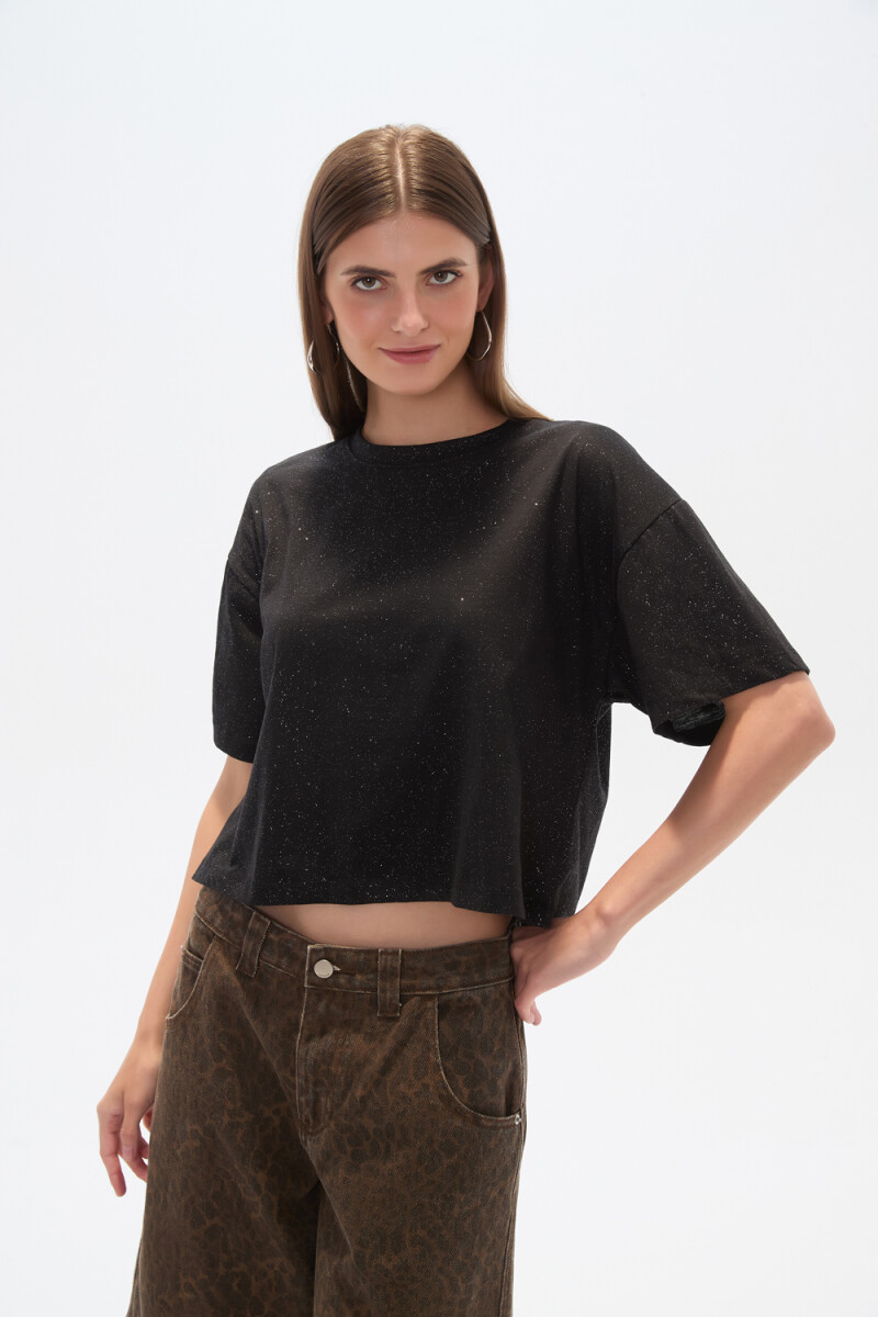 Remera Eniemo - Negro 