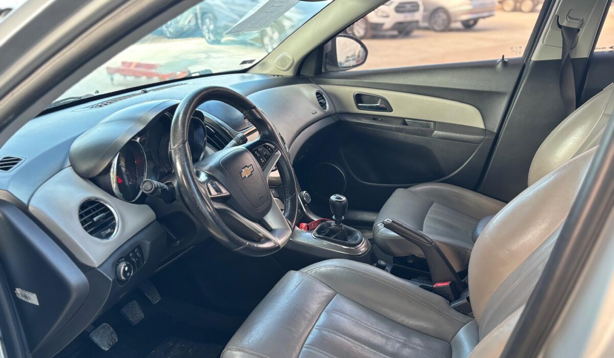 Chevrolet Cruze 1,8 LTZ - 2015 Chevrolet Cruze 1,8 LTZ - 2015