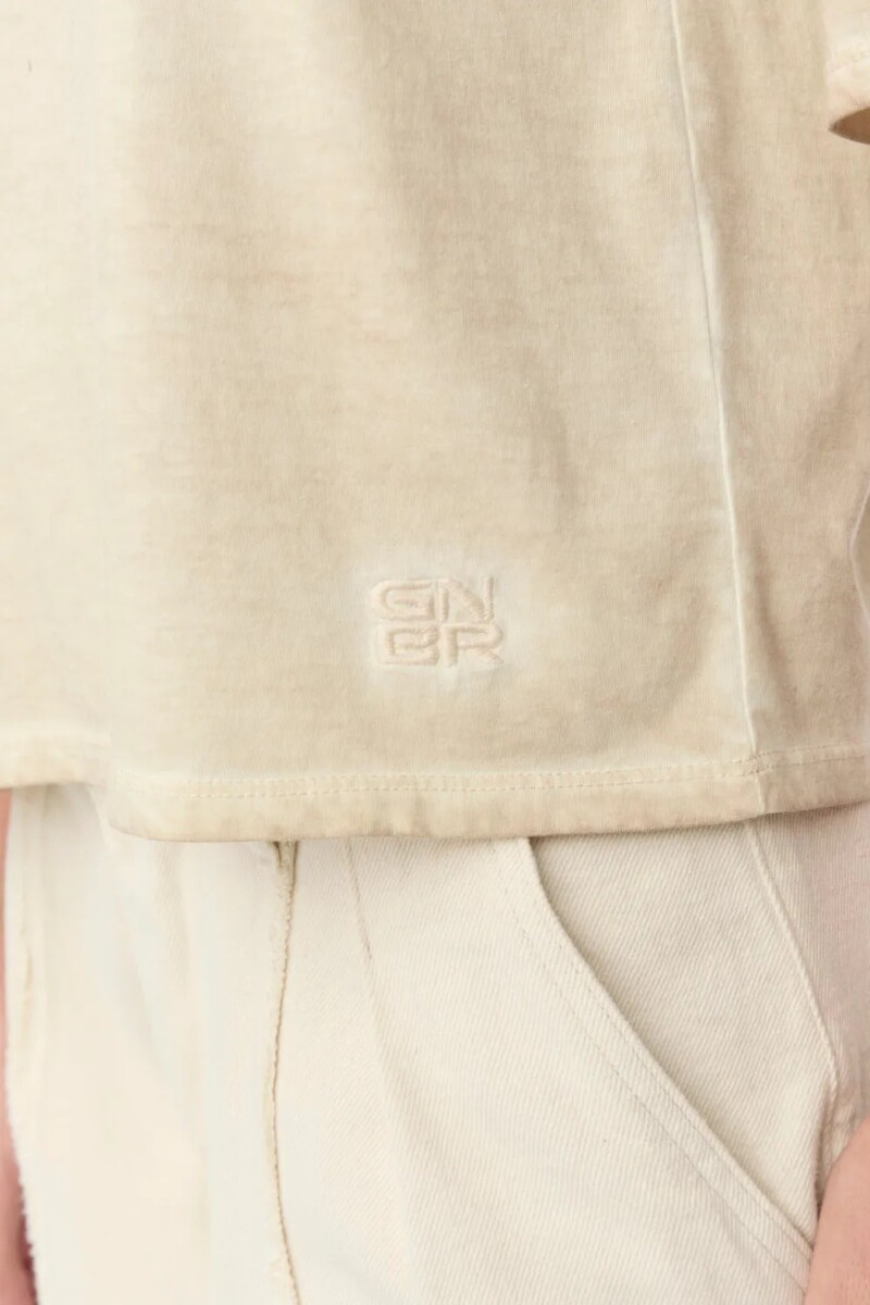 REMERA MARKET Crudo