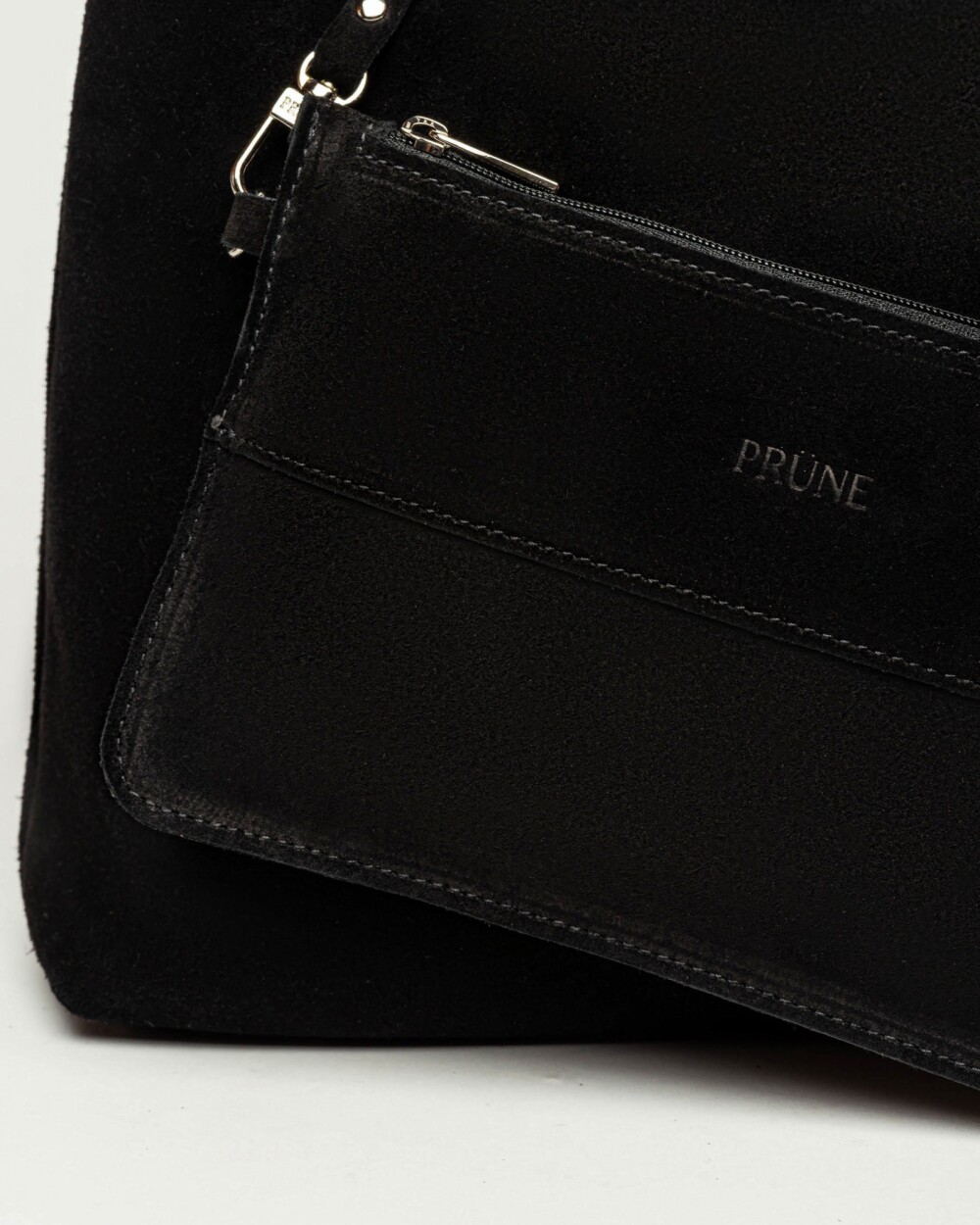 Cartera al hombro Juana en Cuero Gamuza Negro