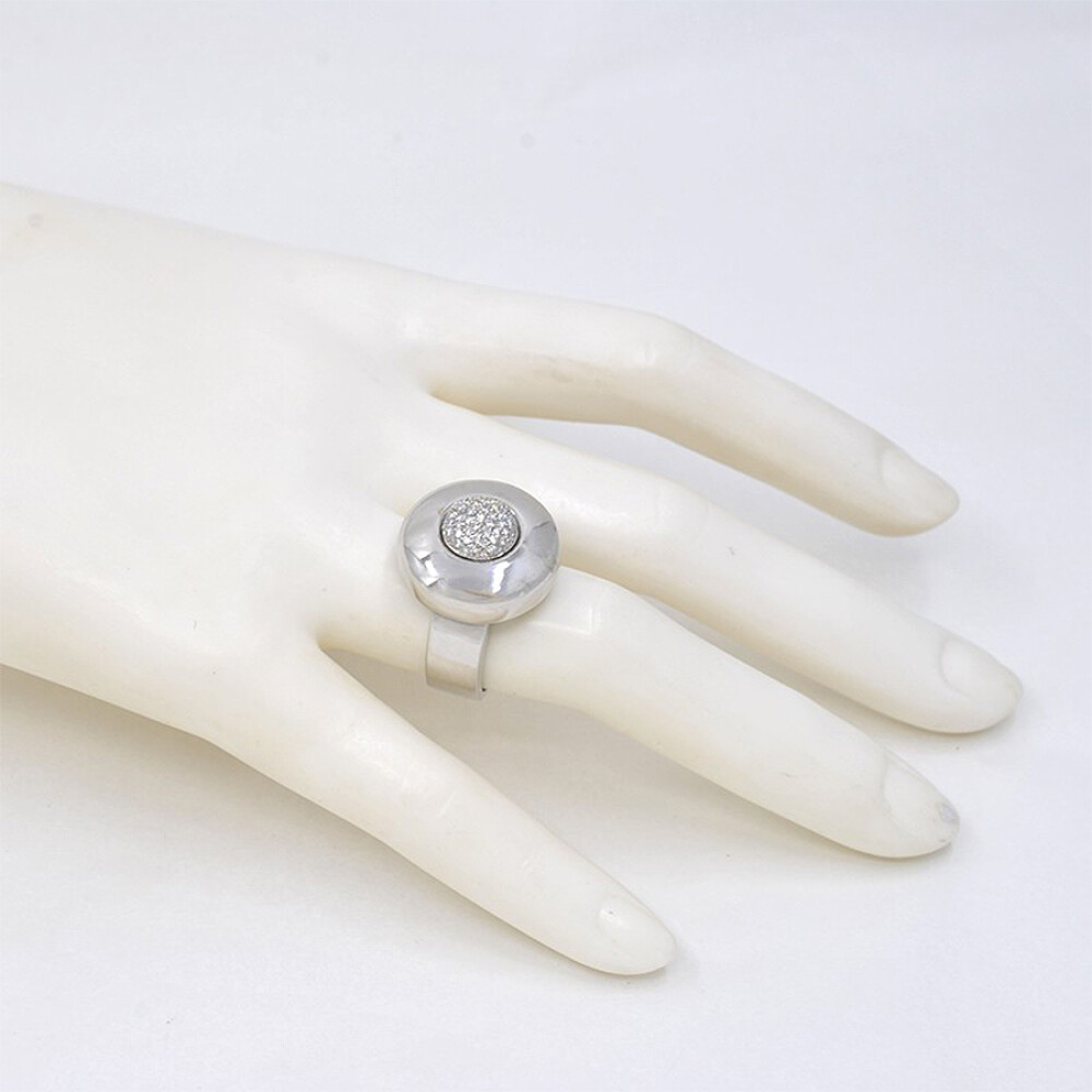 Anillo En Oro Blanco 18K Con Brillantes Centrales Anillo En Oro Blanco 18K Con Brillantes Centrales