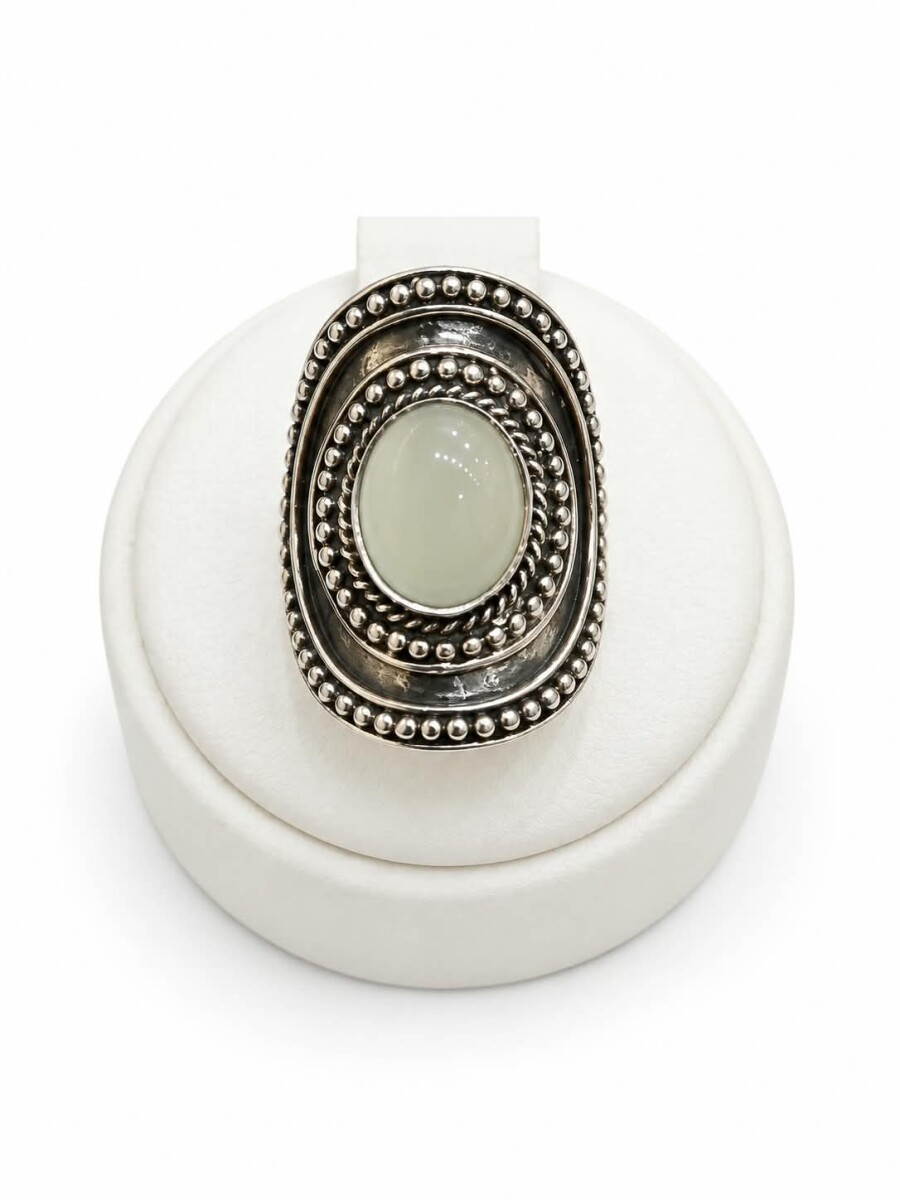 Anillo con piedra natural Calcedonia 