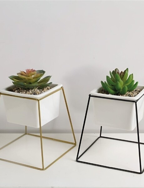 MACETA CERAMICA CUAD. 11x11x16CM BLANCO/NEGRO MACETA CERAMICA CUAD. 11x11x16CM BLANCO/NEGRO