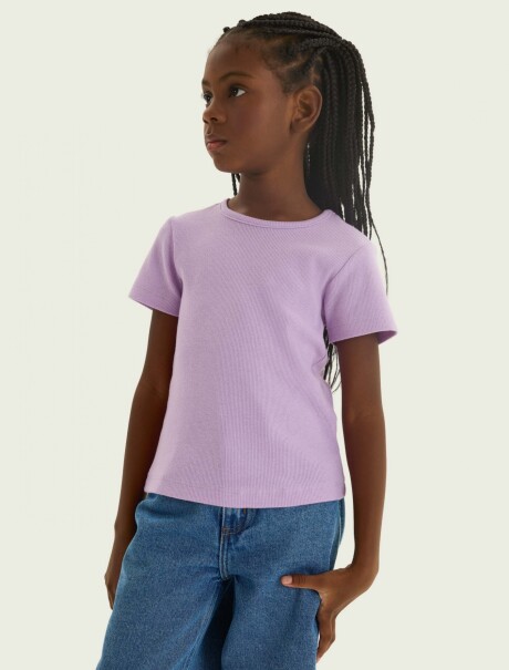 BLUSA CON BORDADO EN TELA ACANALADA VIOLETA