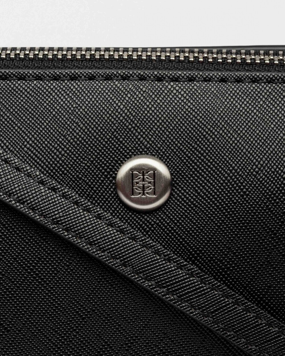 Bandolera Dyna en efecto cuero Negro