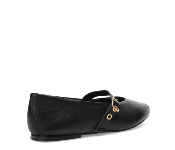 Zapato balerina con tira y hebilla Preto