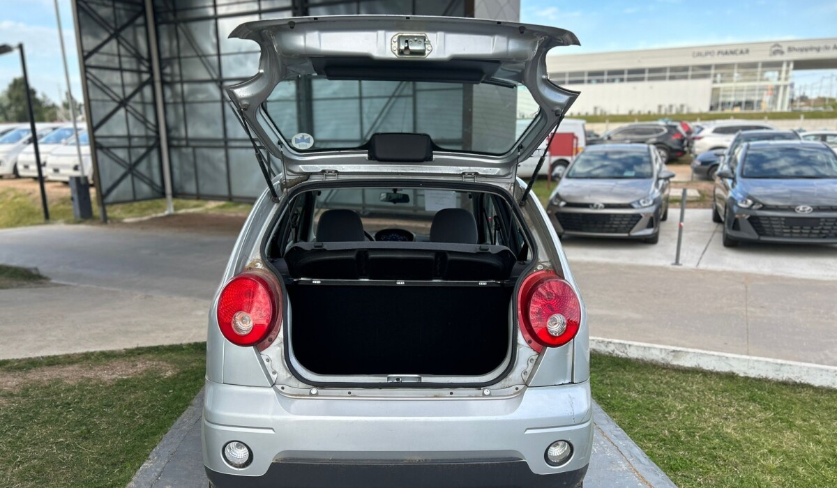 Chevrolet Spark 1.0 LS - 2013 Chevrolet Spark 1.0 LS - 2013