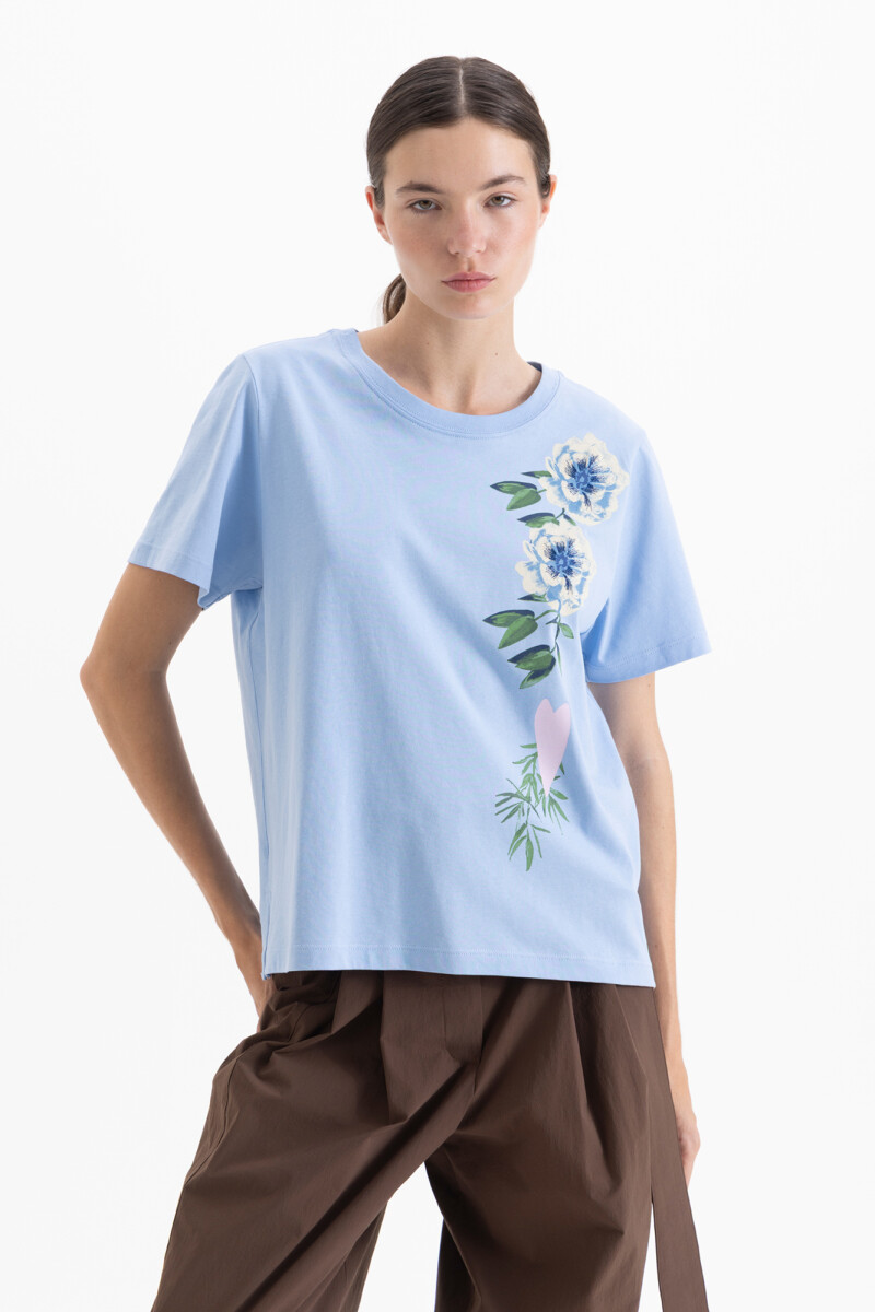 Remera Mayra Celeste