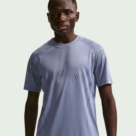Remera Nike Dri-Fitadv Stride Nvlty Manga Corta de Hombre Morado