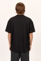 REMERA ARCH EMB OVER TEE J-negro