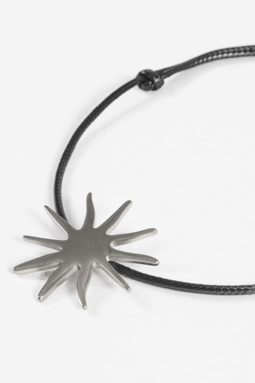 Collar dije estrella irregular acero plateado