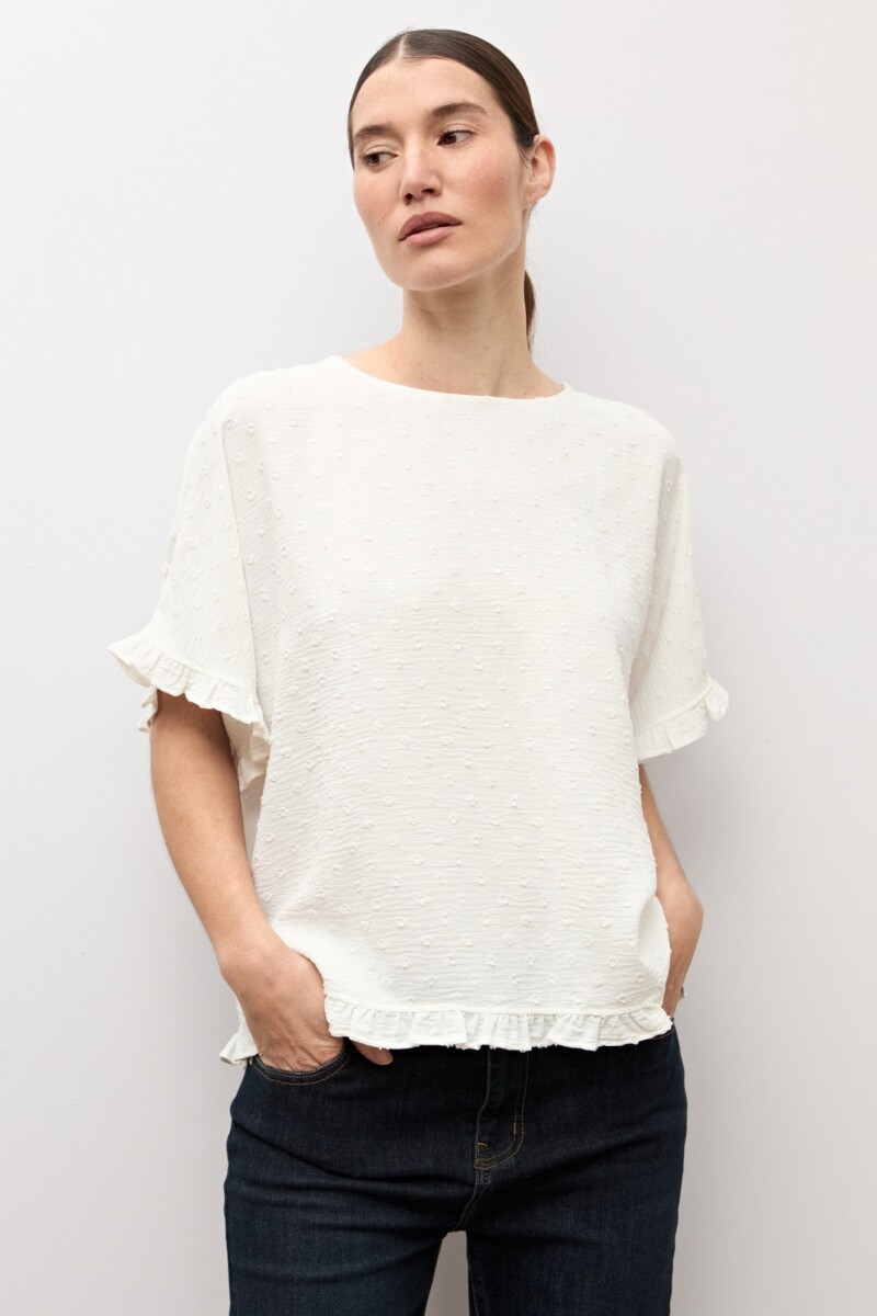 Blusa plumetti con volados crudo