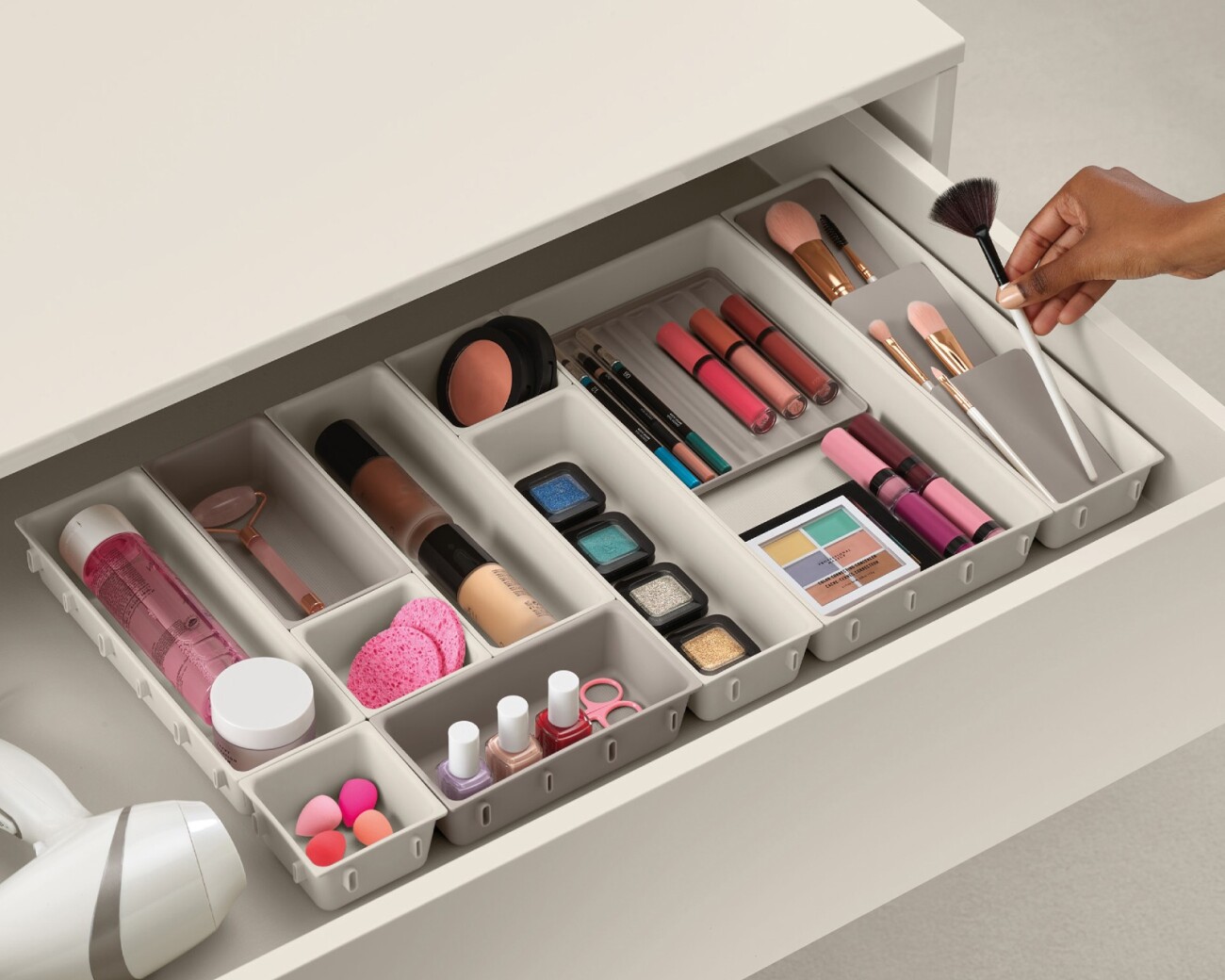 Set Organizador Modular de Maquillaje para Cajón 12 Piezas Joseph Joseph Viva™ Shell - PREVENTA Set Organizador Modular de Maquillaje para Cajón 12 Piezas Joseph Joseph Viva™ Shell - PREVENTA