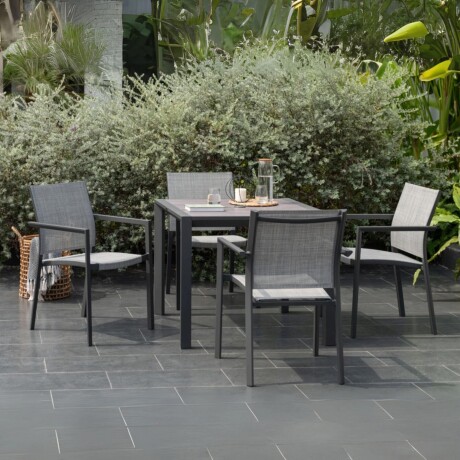 Mesa Cuadrada De Jardín RUSTICO Urbanite 90X90 CM - Gris Mesa Cuadrada De Jardín RUSTICO Urbanite 90X90 CM - Gris