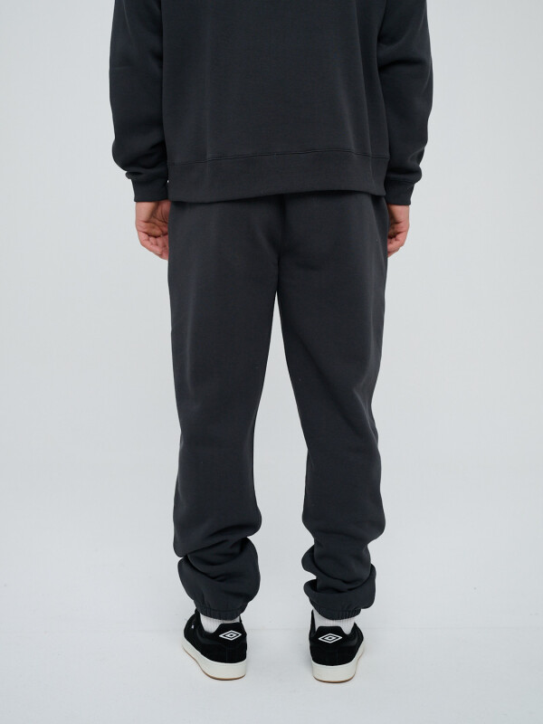 PANTALÓN JOGGER RLXD Umbro Hombre 022