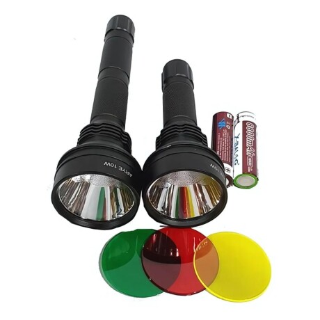 Linterna Táctica Recargable Arye con Soporte para Rifle 2 Baterias y Control Remoto Linterna Táctica Recargable Arye con Soporte para Rifle 2 Baterias y Control Remoto