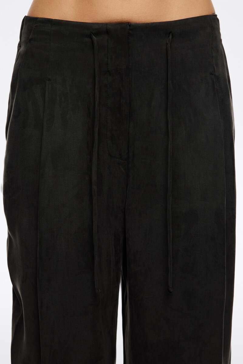 PANTALÓN RECTO Negro