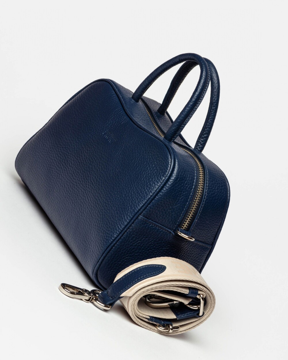 Cartera de mano The Club en cuero graneado Marine Blue
