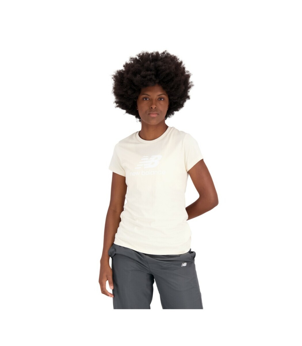 Remera New Balance Dama Essentials Stacked Logo Cotton Athletic White - S/C 